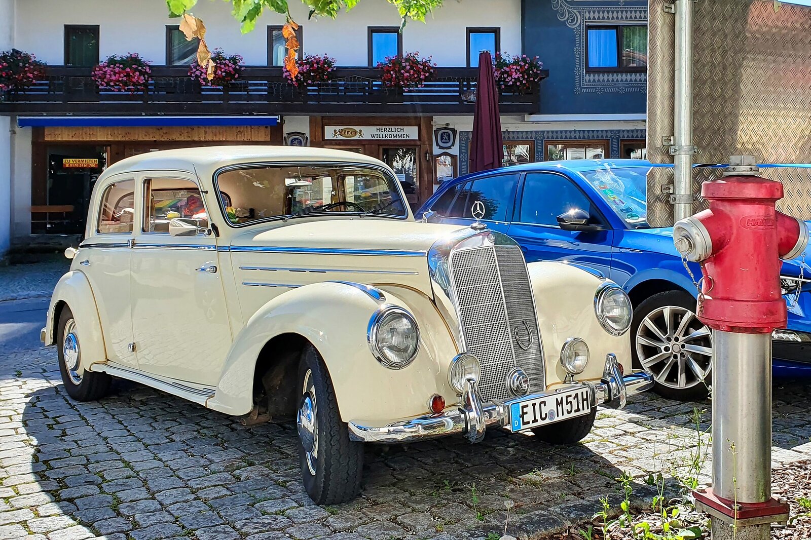 Mecedes-Benz 220 / 6-Zylinder