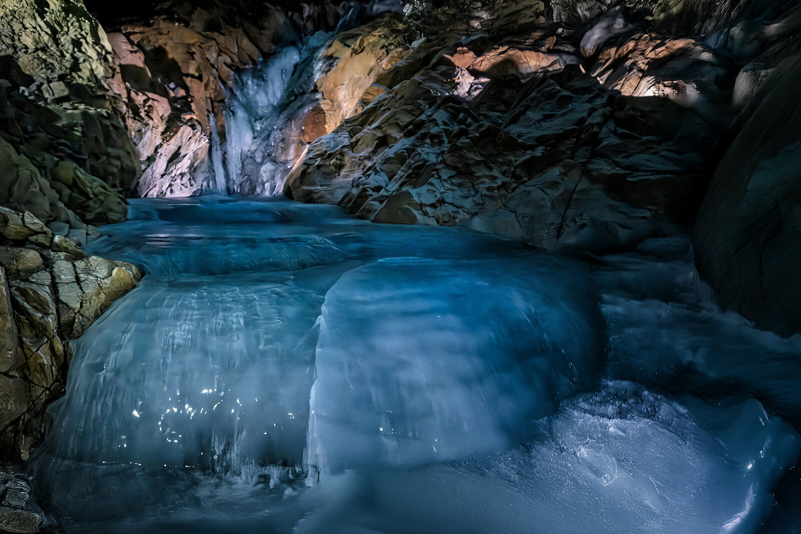 Hier unten steht die Welt still